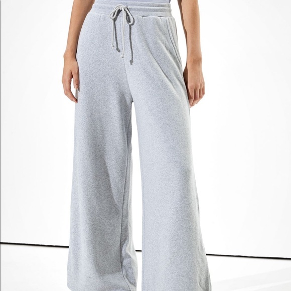 American Eagle Forever Fleece Wide Leg 